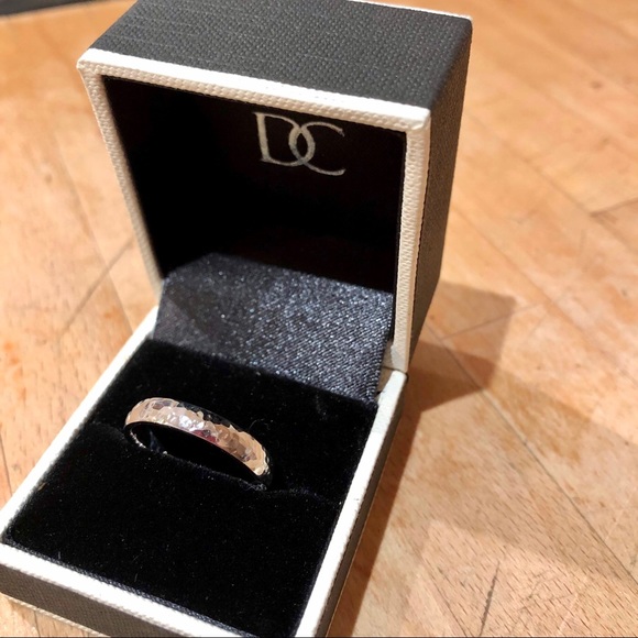 9ct White Gold Custom Made Ring - Picture 2 of 8